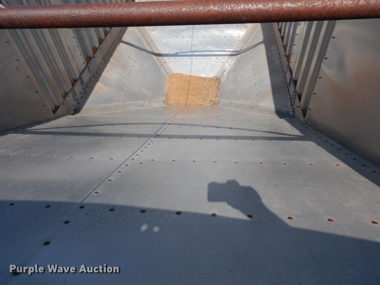 image for item DK2343 1986 Wilson 1W1  grain trailer