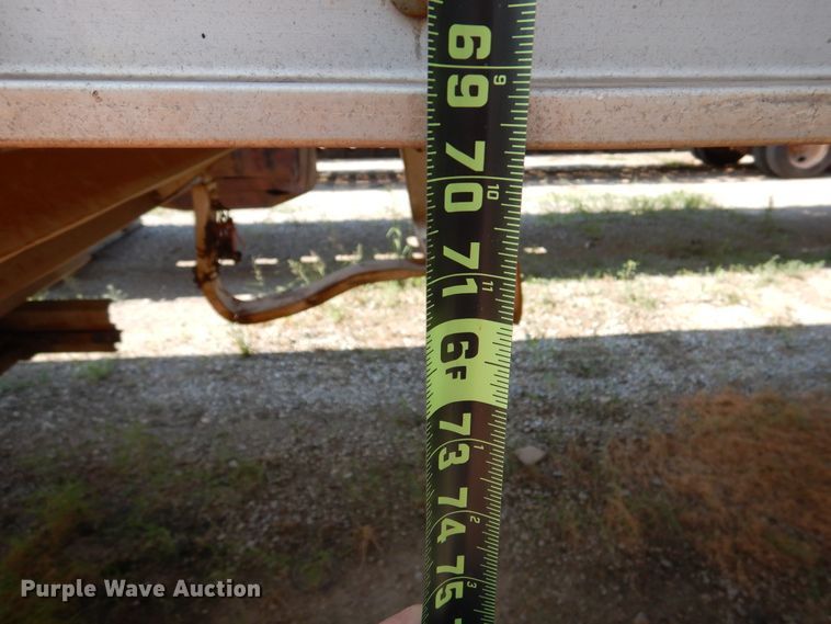 image for item DK2343 1986 Wilson 1W1  grain trailer