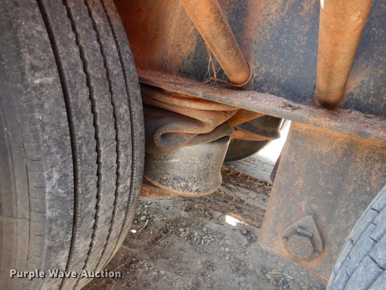 image for item DK2345 1987 Transcraft  drop deck trailer