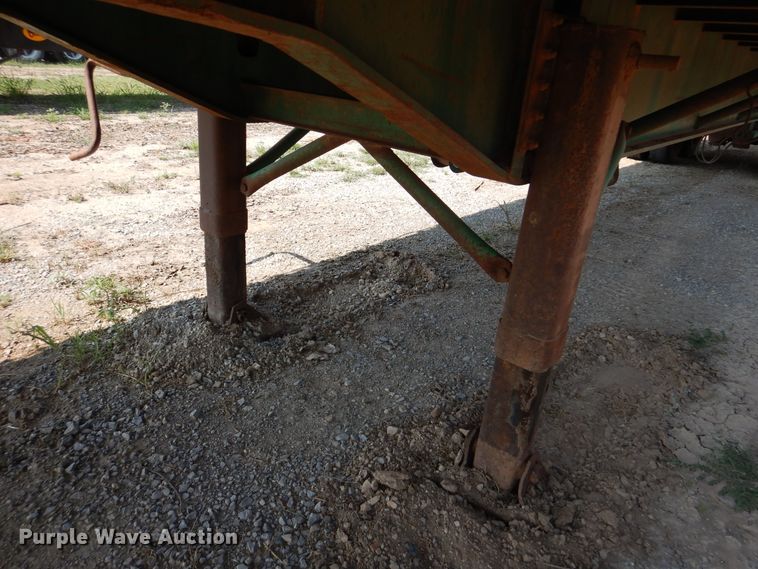 image for item DK2346 1984 Doresy  flatbed trailer