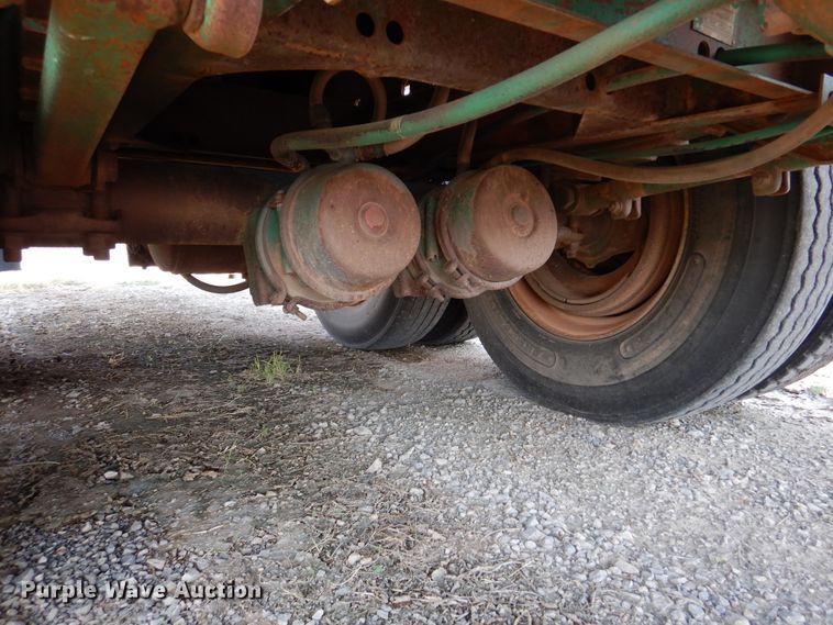 image for item DK2346 1984 Doresy  flatbed trailer