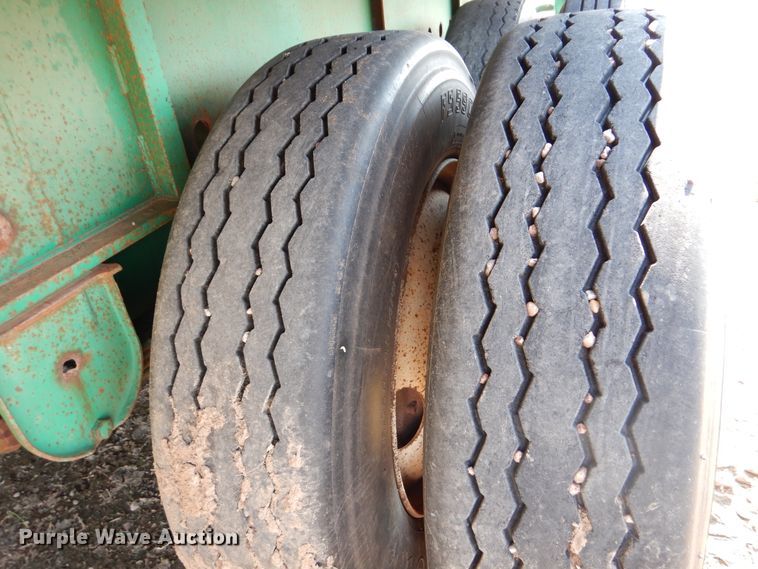 image for item DK2346 1984 Doresy  flatbed trailer