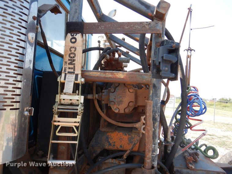 image for item DK2360 1993 Mack CH613  semi truck