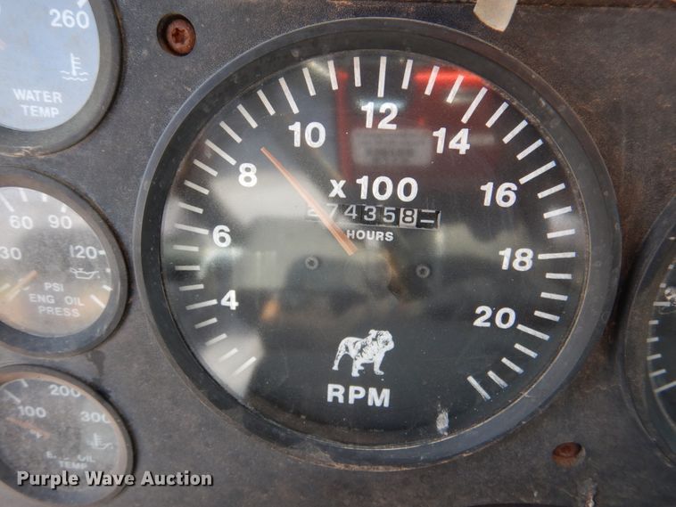 image for item DK2360 1993 Mack CH613  semi truck