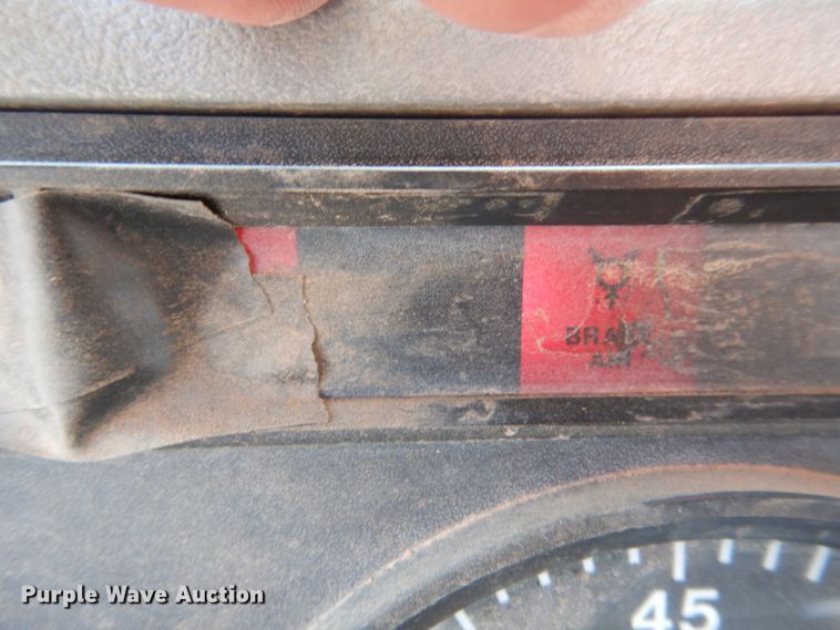 image for item DK2360 1993 Mack CH613  semi truck