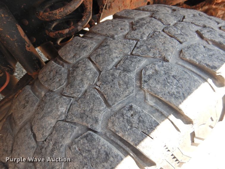 image for item DK2429 2015 Ford F250 Super Duty  SuperCab bale bed pickup truck