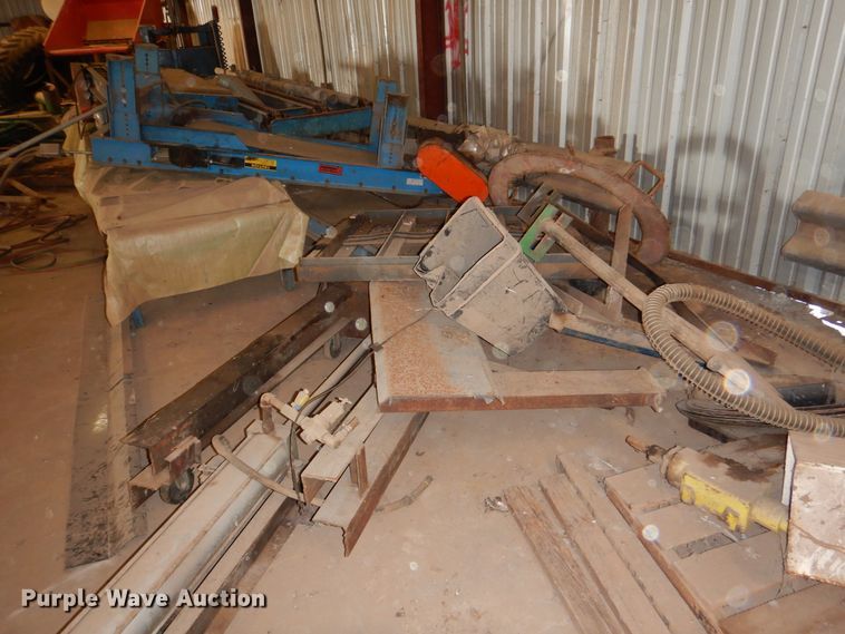 image for item DM6356 Tools