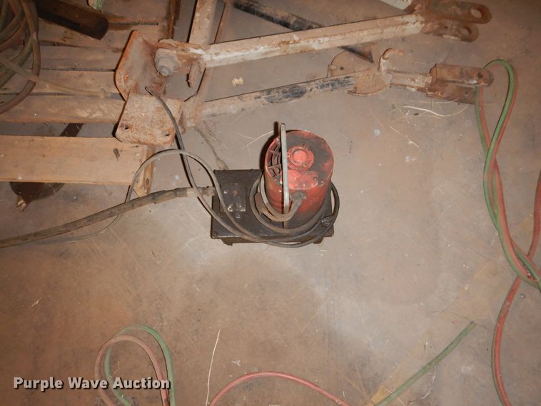 image for item DM6356 Tools