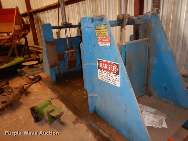 image for item DM6356 Tools