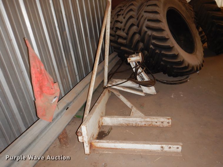 image for item DM6356 Tools