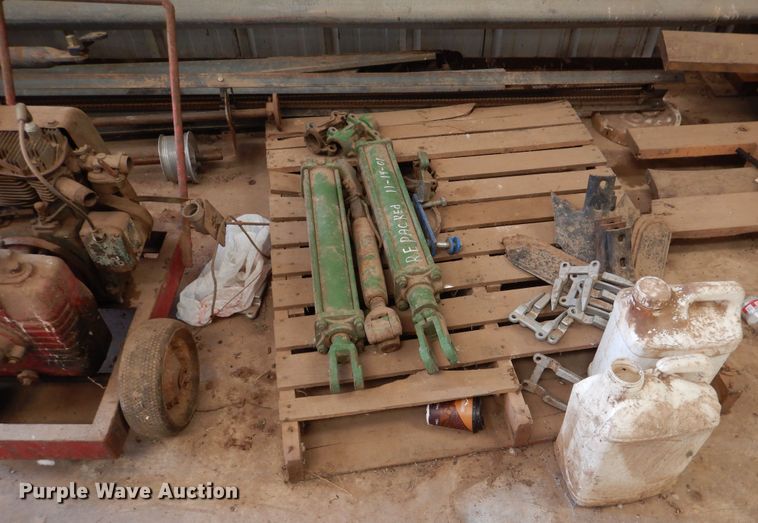 image for item DM6356 Tools