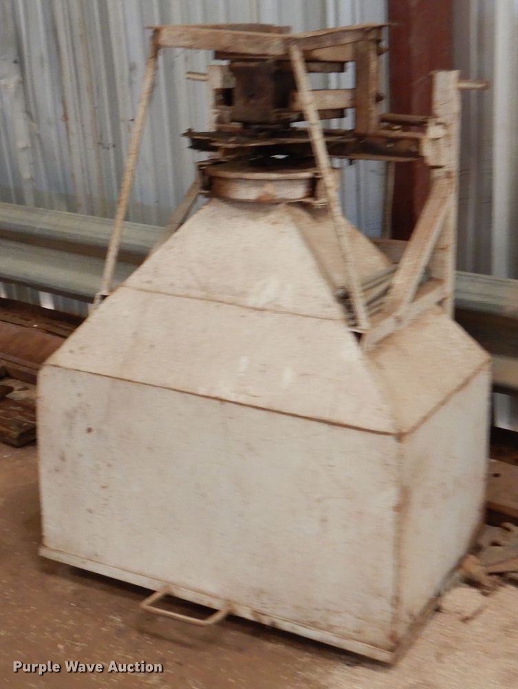 image for item DM6356 Tools