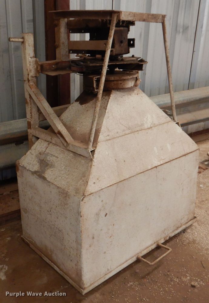 image for item DM6356 Tools