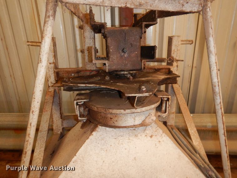 image for item DM6356 Tools