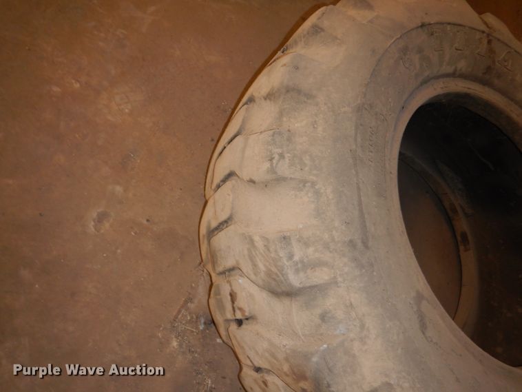 image for item DM6356 Tools