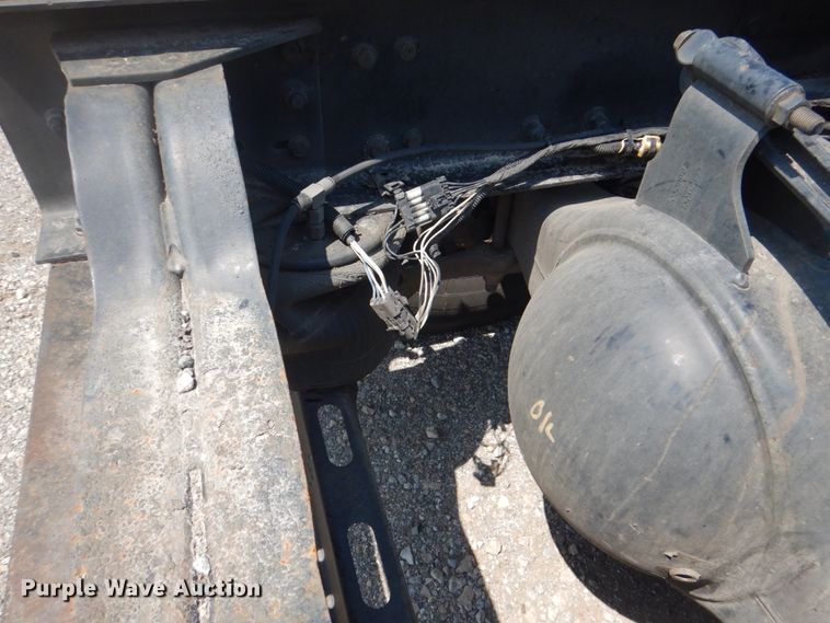 image for item DH7271 2007 Mack CXN613  semi truck