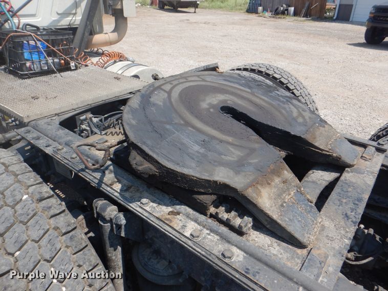 image for item DH7271 2007 Mack CXN613  semi truck