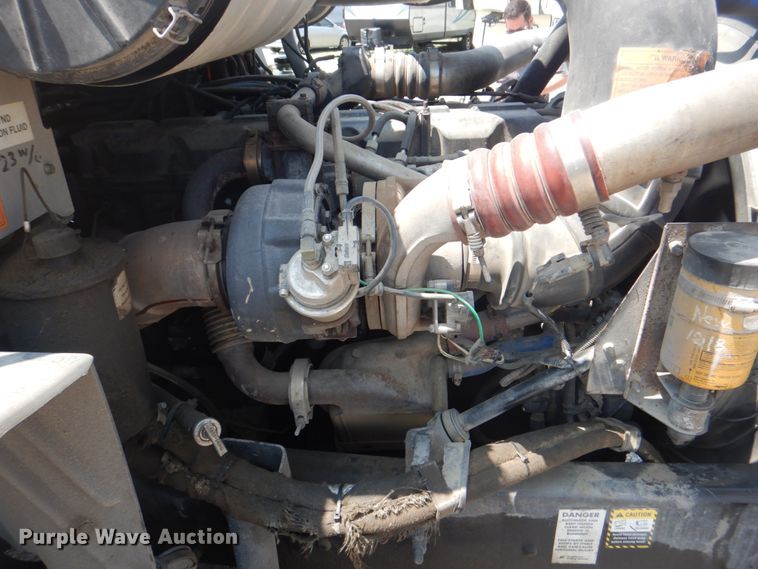 image for item DH7271 2007 Mack CXN613  semi truck