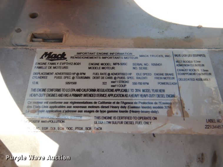 image for item DH7272 2015 Mack CHU613  semi truck