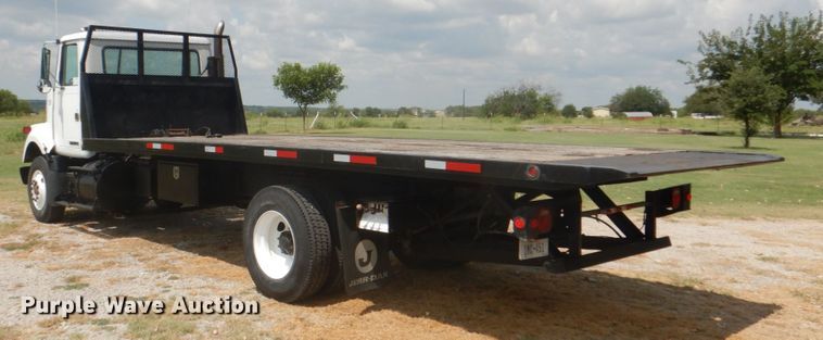 image for item DH7275 1980 White Road Boss  rollback truck