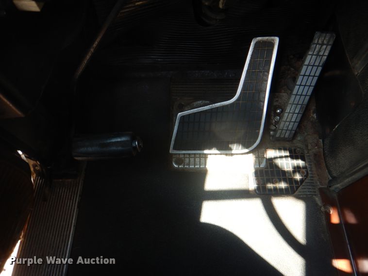 image for item DH7275 1980 White Road Boss  rollback truck