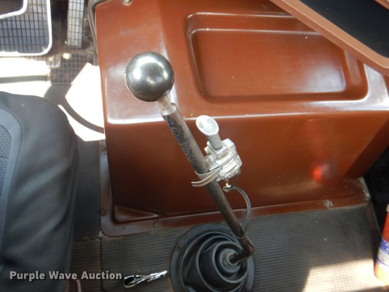 image for item DH7275 1980 White Road Boss  rollback truck