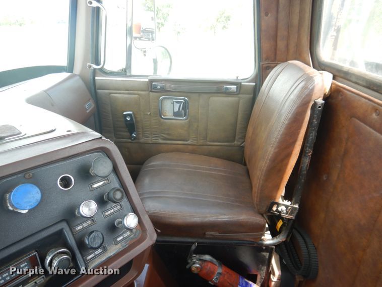 image for item DH7275 1980 White Road Boss  rollback truck