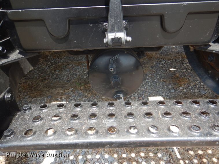 image for item DH7275 1980 White Road Boss  rollback truck