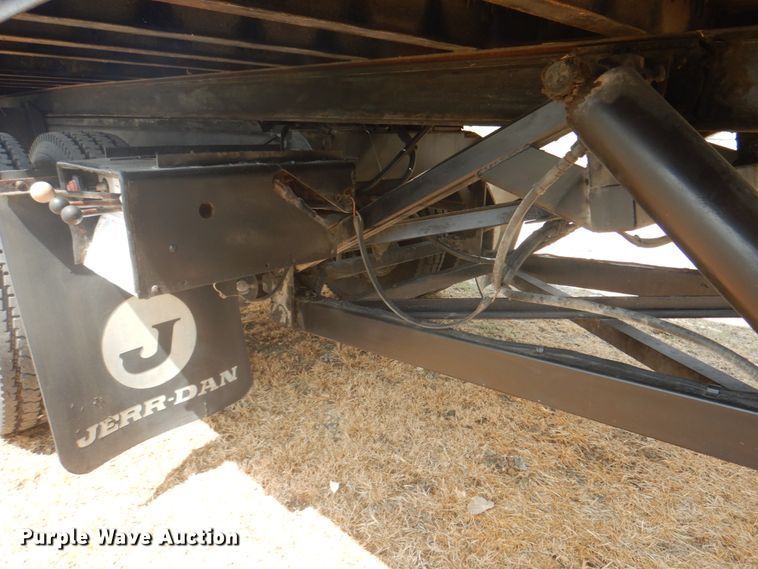 image for item DH7275 1980 White Road Boss  rollback truck