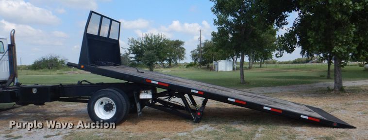 image for item DH7275 1980 White Road Boss  rollback truck