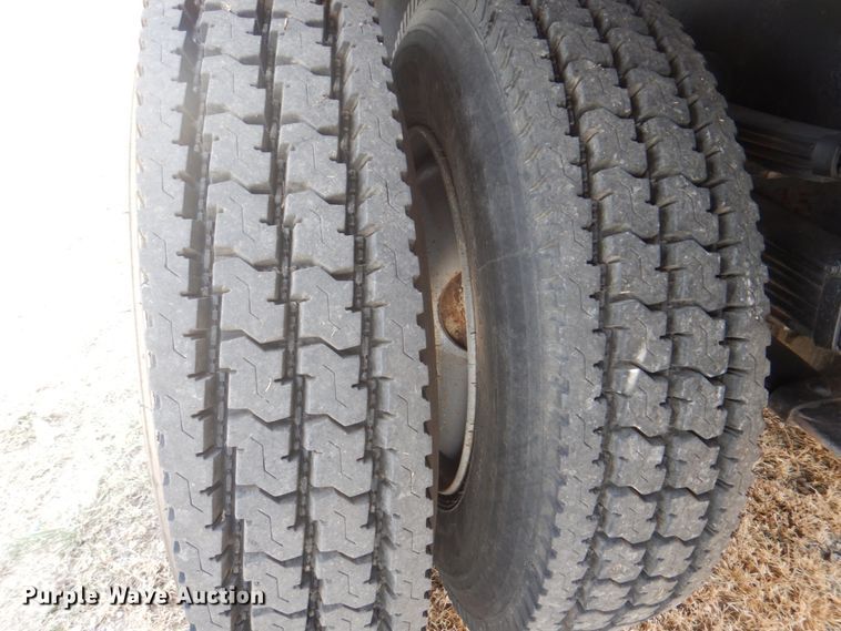 image for item DH7275 1980 White Road Boss  rollback truck