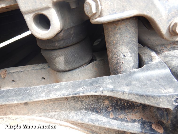 image for item DK8166 2014 Peterbilt 579  semi truck