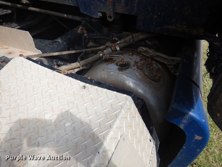 image for item DK8166 2014 Peterbilt 579  semi truck