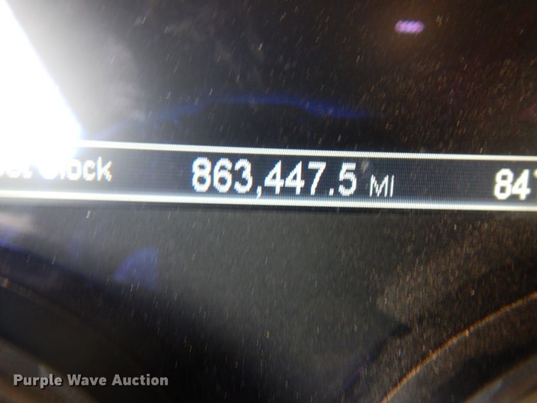 image for item DK8166 2014 Peterbilt 579  semi truck