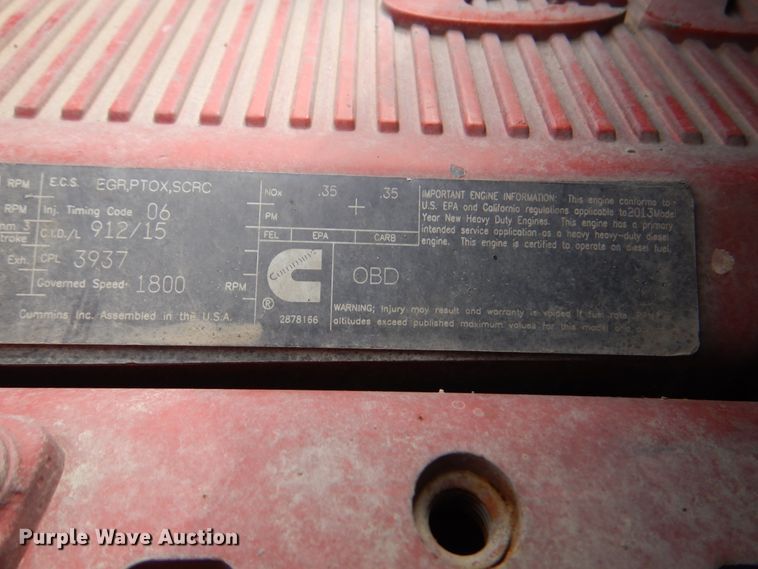 image for item DK8166 2014 Peterbilt 579  semi truck