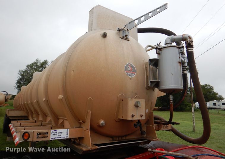 image for item DL0550 2012 Dragon  vacuum trailer