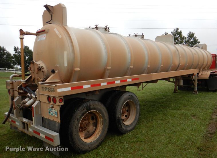 image for item DL0550 2012 Dragon  vacuum trailer