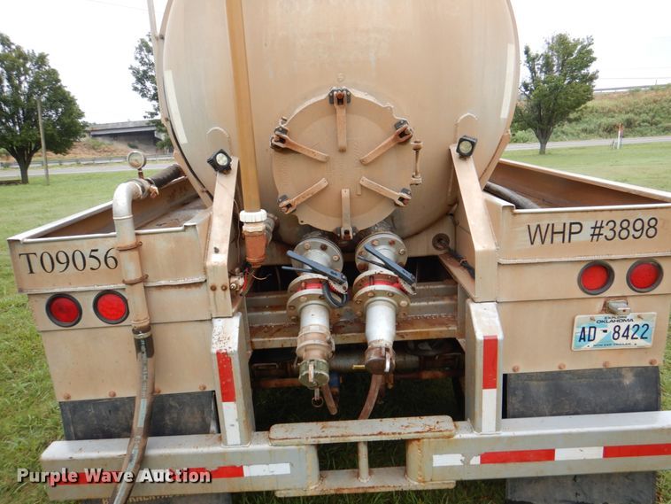 image for item DL0550 2012 Dragon  vacuum trailer