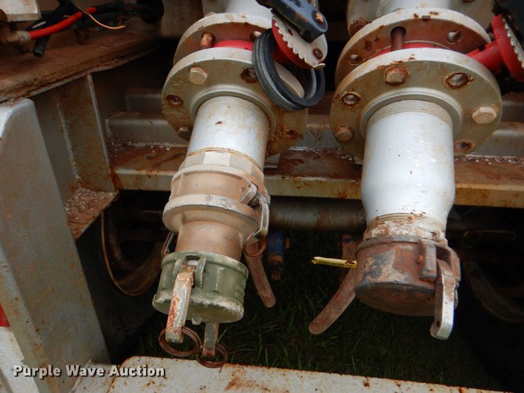 image for item DL0550 2012 Dragon  vacuum trailer