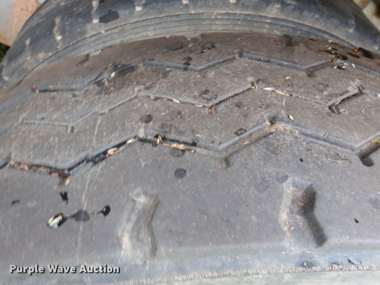 image for item DL0550 2012 Dragon  vacuum trailer