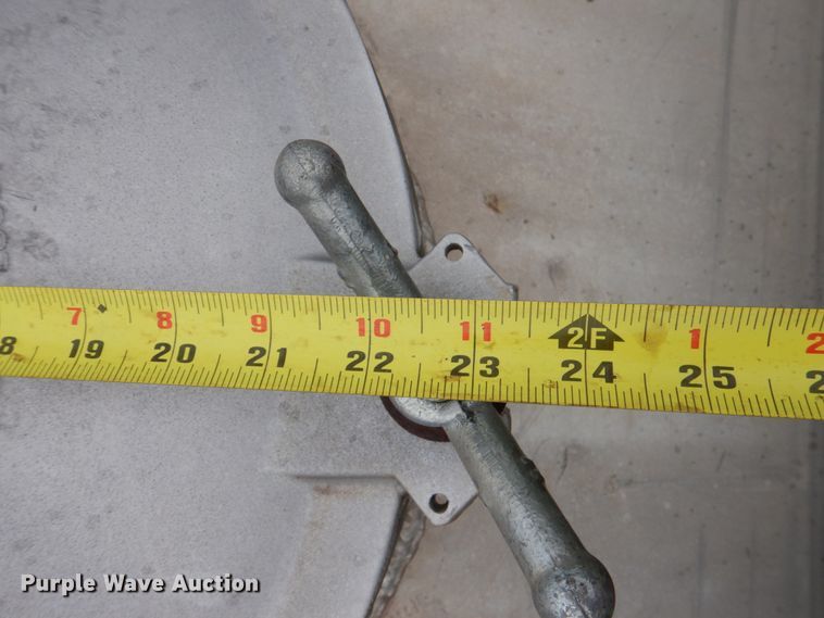 image for item DL0551 2012 Menard  vacuum trailer