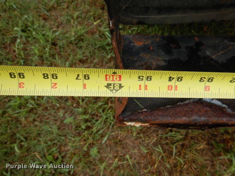 image for item DL0551 2012 Menard  vacuum trailer