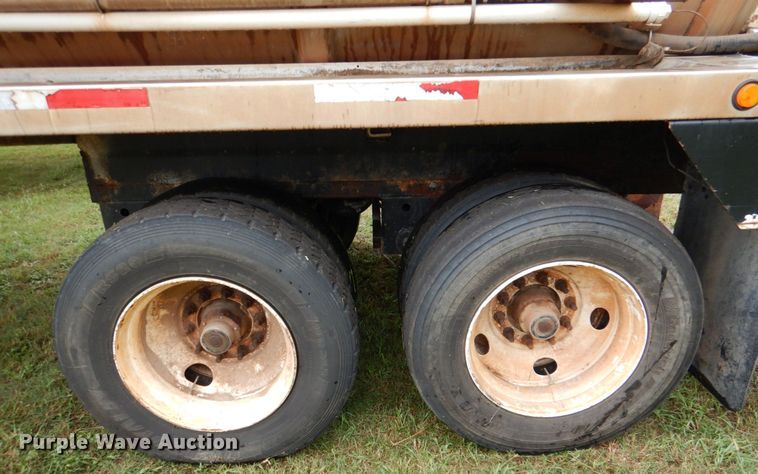 image for item DL0551 2012 Menard  vacuum trailer