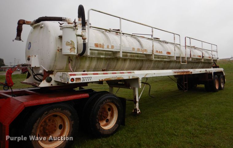 image for item DL0552 2006 Dragon  vacuum trailer