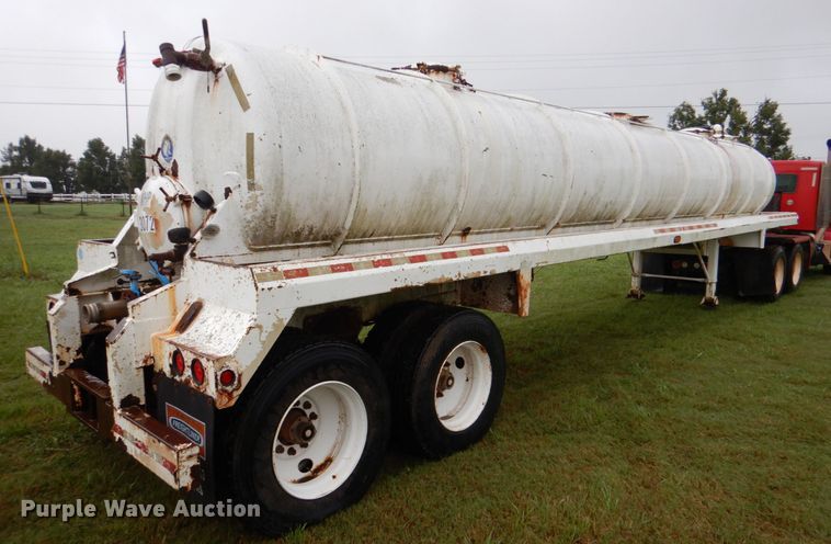 image for item DL0552 2006 Dragon  vacuum trailer