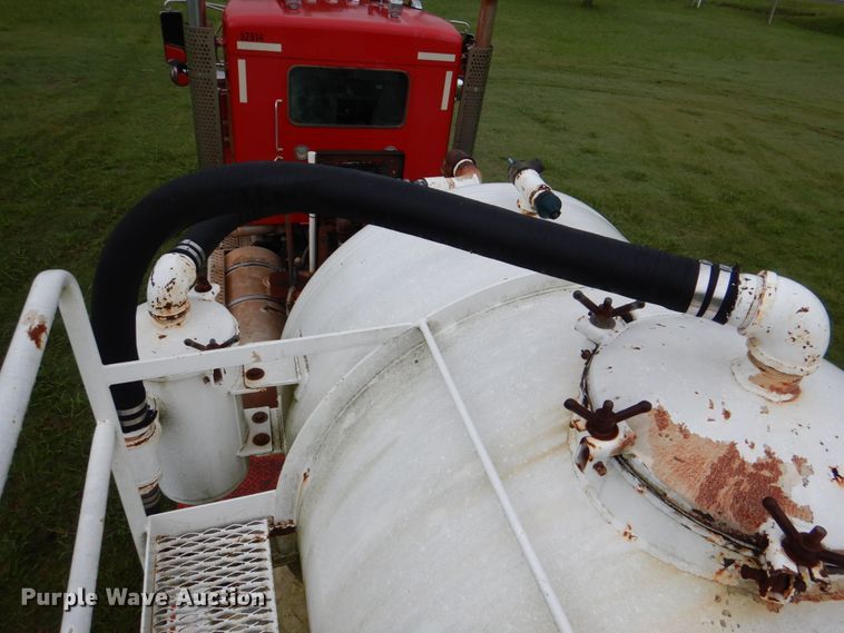 image for item DL0552 2006 Dragon  vacuum trailer