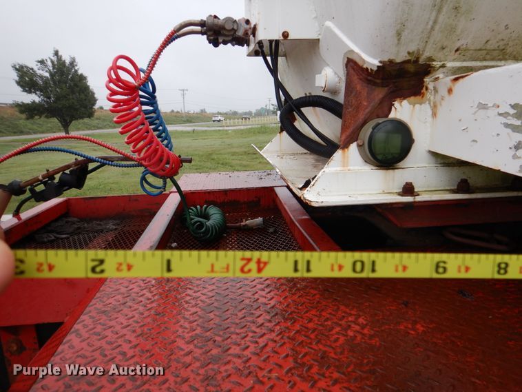 image for item DL0552 2006 Dragon  vacuum trailer