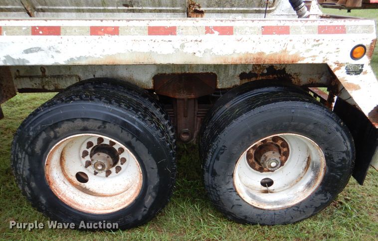 image for item DL0552 2006 Dragon  vacuum trailer