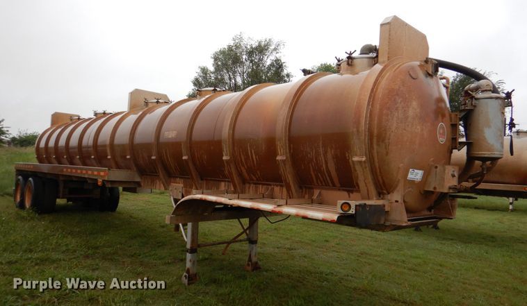 image for item DL0553 2012 Dragon  vacuum trailer