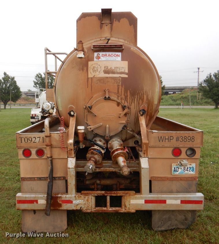 image for item DL0553 2012 Dragon  vacuum trailer